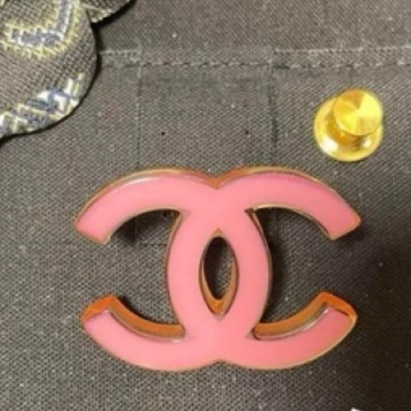 ❌❌SOLD❌❌AUTH Chanel RARE Coco Mark Pink Brooch - Picture 2 of 6
